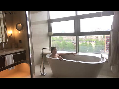 ❤️ Tremenda pupa che si masturba appassionatamente la figa in bagno Pornoal it.teencumpot.ru ❌